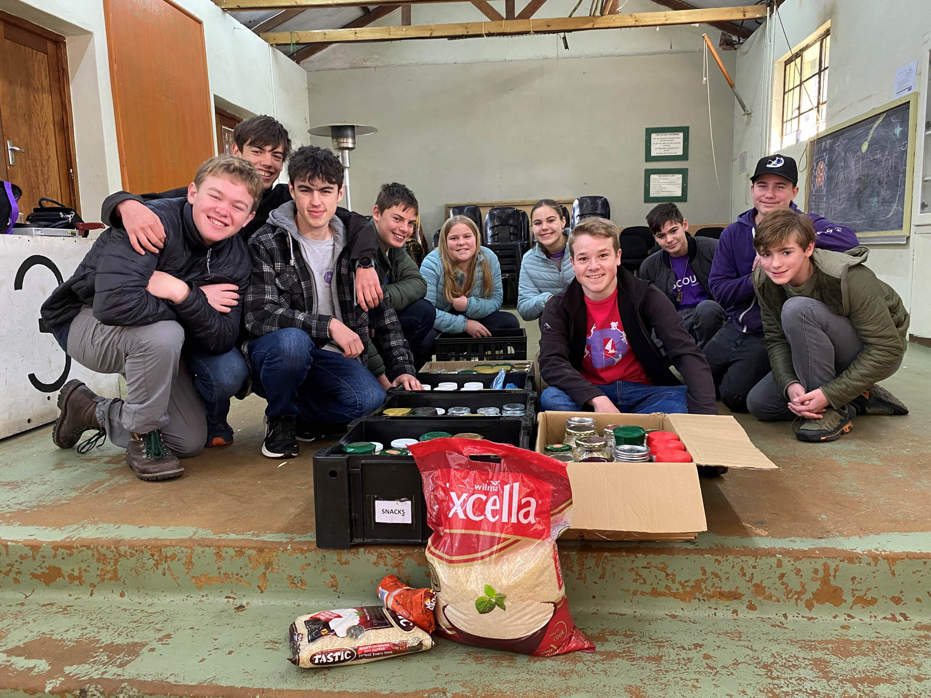 1st Durbanville Scouts Give 67 Minutes on Mandela Day